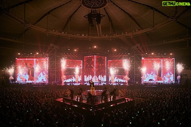 Key Instagram - all my fans and dancers band members thank you all