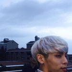 Key Instagram - 형 오랜만이야 오늘 뼈가 아리게 추운데 이상하게 오늘은 형 보러 혼자 다녀오고 싶더라. 태민이는 어제 공연도 너무 훌륭하게 끝냈고 우리 다 알아서 잘 지내고 있어 ! 나이가 들다 보니 한번씩 그런 생각이 들더라 우리가 어릴 때도 지금의 우리처럼 서로를 더 아껴주고 존중 해줬으면 지나버린 시간들이 덜 후회스럽게 느껴지지 않을까 ,물론 이런 생각들마저 형이 우리에게 남긴 큰 선물들 중 하나지만! 형의 나이를 지나버린 우리들은 조금 더 마음이 단단하고 스스로의 감정에 솔직한 아이들이 되었어 고마워 매년 새로운 해가 찾아올때 마다 형 생각이 참 많이나 거기서도 잘 지내길 바라 늘 사랑하고 보고싶어 . 기범이가 ps. 가뜩이나 쓸사진도 없는데 엽사 정도로 화내지 말길