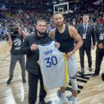 Khabib Nurmagomedov Instagram - With legendary @stephencurry30 in Toronto 🏀 Scotiabank Arena