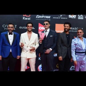Khaled Anwar Instagram - من العرض الخاص لفيلم #قمر١٤ 
في مهرجان الجونة #gff21 
و قريبا في السينمات ❤️

————————
Suit @orangesquarecairo 
Styled by @angie_neklawy