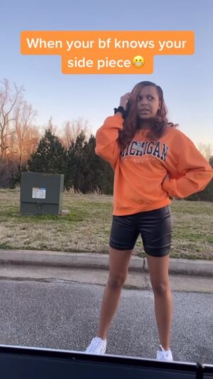 Khamyra Sykes Instagram - Track Star 🏃🏽‍♀️✨ (drop your relationship status👀🤷🏽‍♀️🔒)