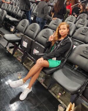 Khamyra Sykes Instagram - I ain’t Neva Eva worried bout a sneak diss✅sitting court side 🅿️eriodt
.
.
Thank you @lightskinkeisha @streamcut