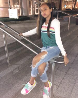 Khamyra Sykes Instagram - 🦋 Good morning ☀️ lets get it😜I’m from the #ATL comment👇🏽where u from 🌎#queenkhamyra #trending #explorepage #puttacrownonit