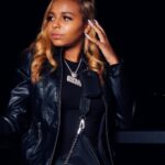 Khamyra Sykes Instagram - I’m ain’t tryin to fit in, I like being myself too much 🖤 * * * * 👜 @stevemadden 📸@s.AlfordPhotography My Castle