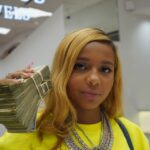Khamyra Sykes Instagram - BIG BAG 💰BIG MYRA 💪🏽 @statusjeweler 🥶 Where the Money Resides