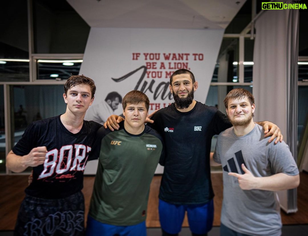 Khamzat Chimaev Instagram - АХМАТ СИЛА 🦾 Abu Dhabi, United Arab Emirates