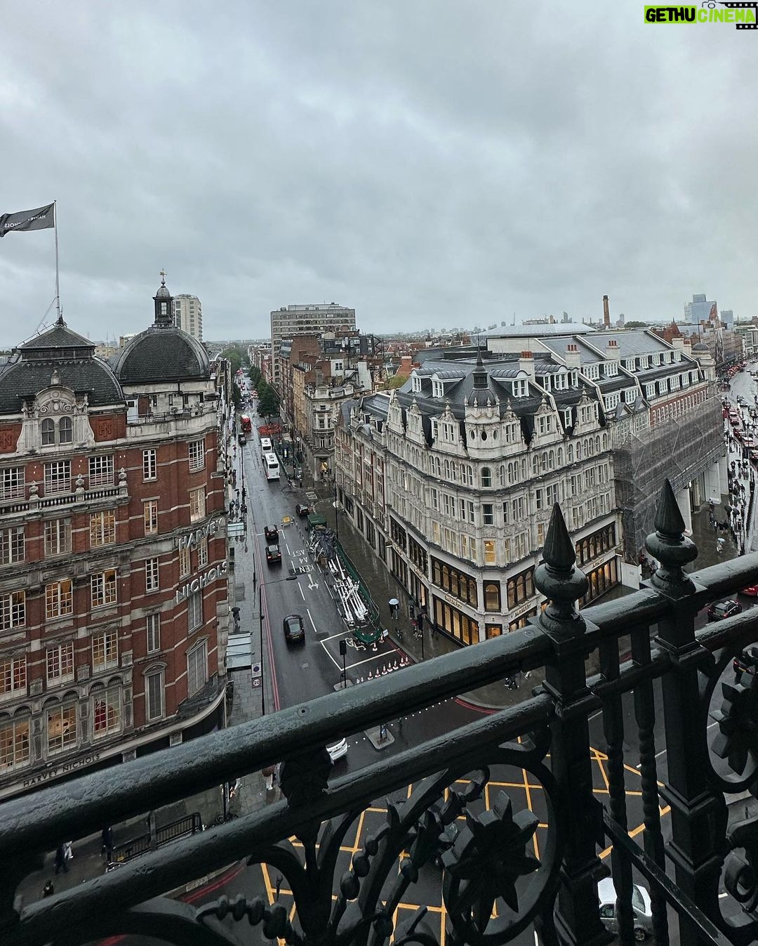 Khamzat Chimaev Instagram - London 🤝 London, United Kingdom