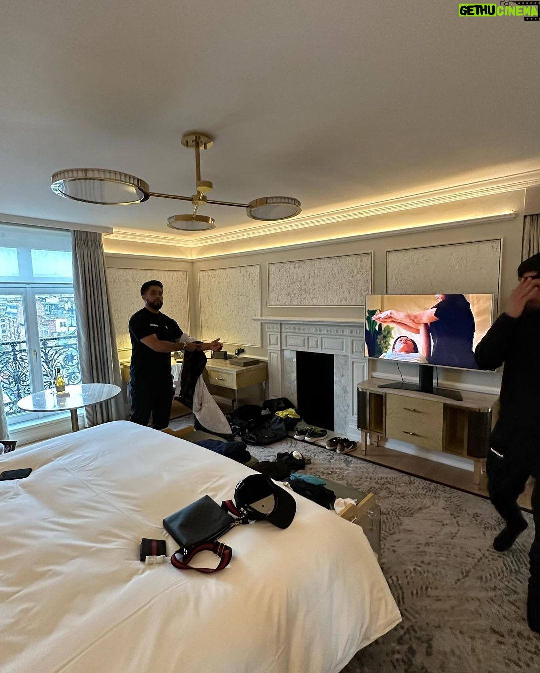 Khamzat Chimaev Instagram - London 🤝 London, United Kingdom