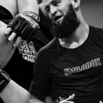 Khamzat Chimaev Instagram - Smesh everybody 🐺⚔️ @allstarsgymsweden #khamzatchimaev #borz #ufc #allstarsgym #element360fightdept Allstars Training Center