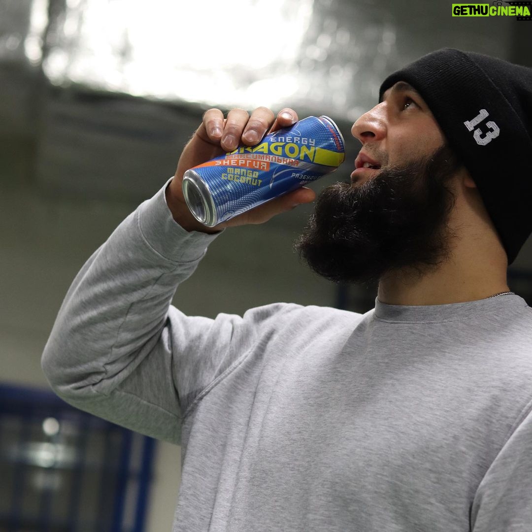 Khamzat Chimaev Instagram - Smash somebody with @dragon_drink ππΌπ₯ Allstars Training Center