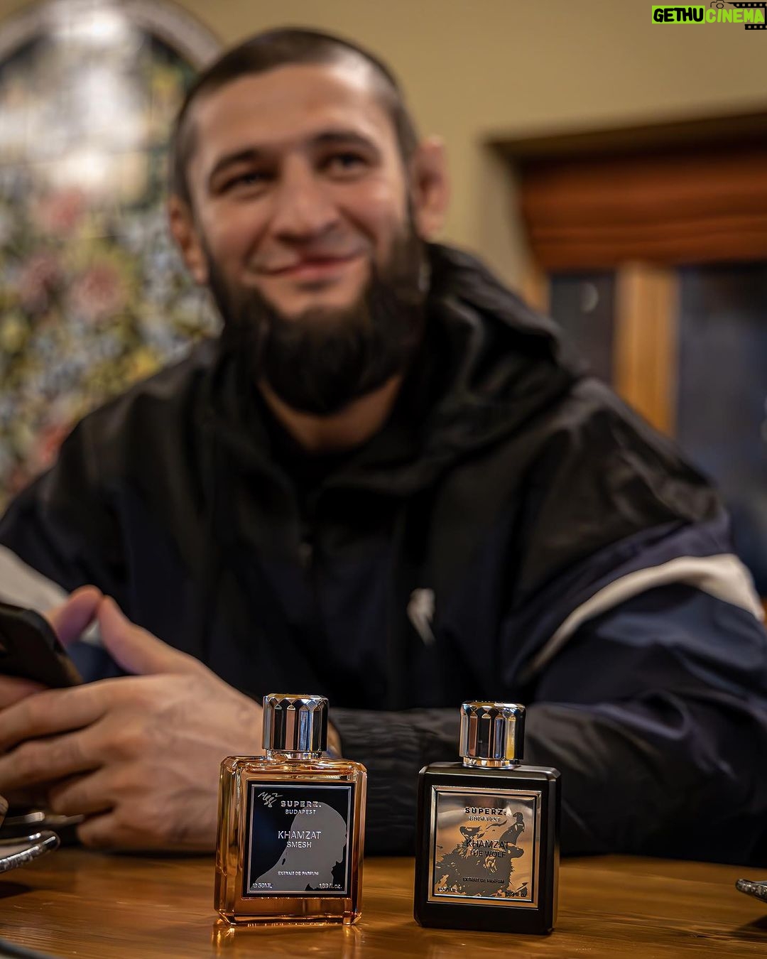 Khamzat Chimaev Instagram - Winning is a mindset. 🐺 Wolf & Smesh scents are a must have for all the men who wants to dominate in life! Get yours now at: www.superz.com Wolf: Oudy-leathery 💪 Smesh: Cedarwood, cinnamon & blood orange🔥 #SuperzBudapest Superz. Budapest