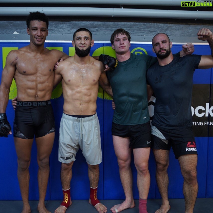 Khamzat Chimaev Instagram - Sparring with the champs ππΌπ₯