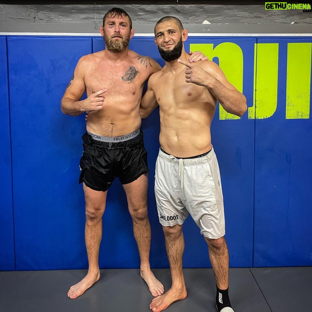 Khamzat Chimaev Instagram - Work work work @alexthemauler 👑 Allstars Training Center