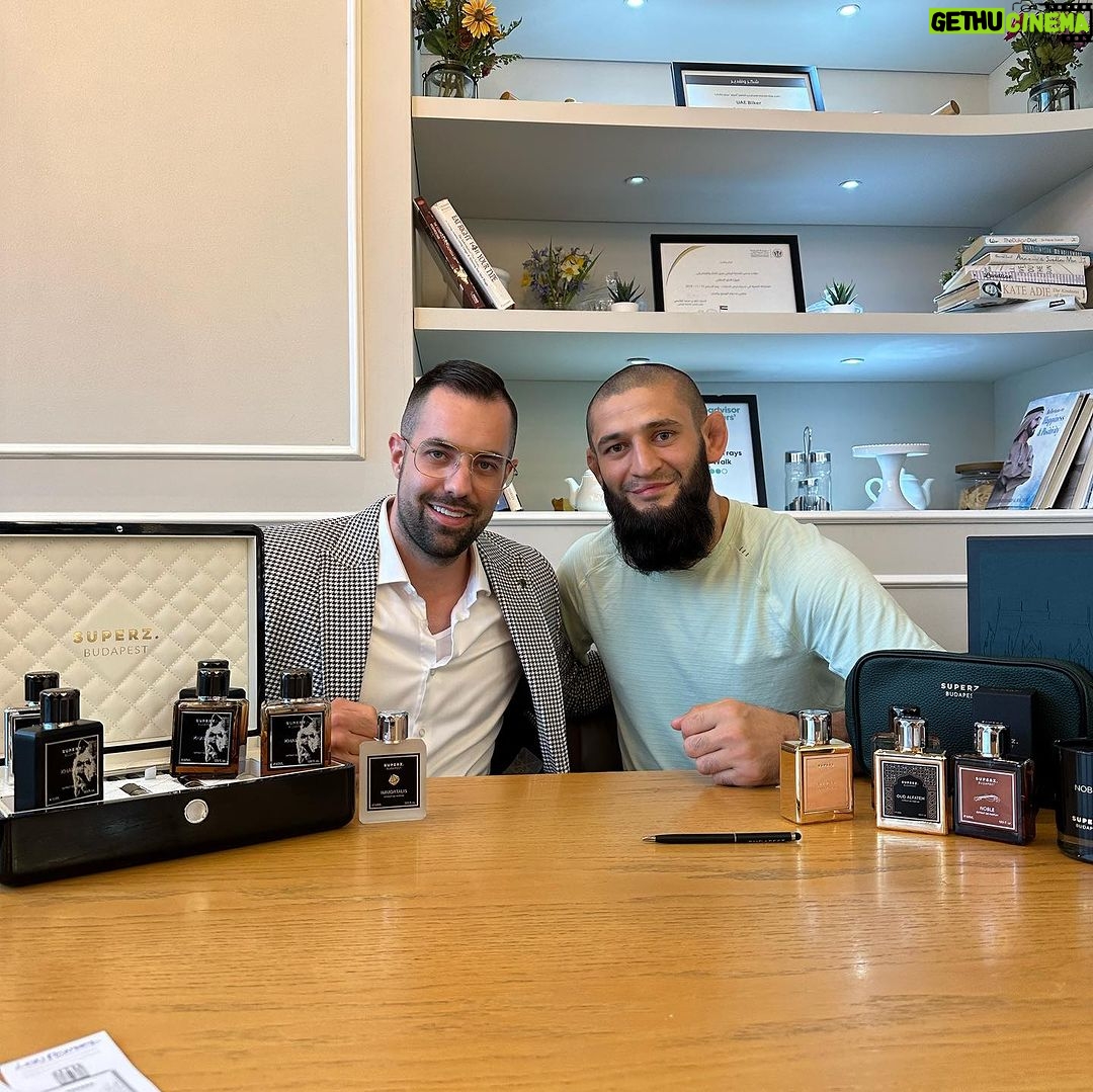 Khamzat Chimaev Instagram - 🐺I WILL SHARE 50 buyers until December 31st. Purchase any Khamzat perfume from SUPERZ.COM, post it + tag me on your Instagram, and I’ll share it in my story. PLUS: Follow @superz.budapest and win $1200 worth of perfume in a luxury wooden box. Winner will be announced until dec.31st!🔥 #SuperzBudapest #Khamzat Superz. Budapest