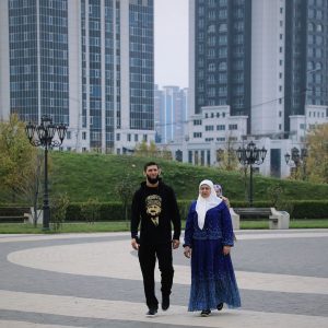 Khamzat Chimaev Instagram - ДАЛ lАЛАШ БОЙЛ ВАЙ НАНОЙ 🤲🏼🤍