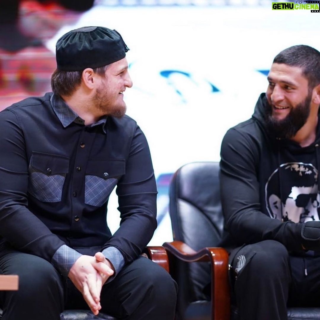 Khamzat Chimaev Instagram - @k95 ДАЛ ДЕКЪАЛ ВОЙЛ ХЬО БРАТ МОЙ 🦾🦁 Grozny