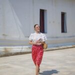 Khemanit Jamikorn Instagram - เที่ยวตามแพน ในวันพระใหญ่ …. มาจังหวัดสุพรรณบุรีกันค่ะ✌🏻❤️🌞🌈 . . . #เที่ยวตามแพน #ชุมชนตำบลสนามชัย #สุพรรณบุรี #วัดสำปะซิว 😃✌🏻🙏🏻 @tuttiandme ❤️ #เที่ยวชุมชนยลวิถี วัดสำปะซิว สุพรรณบุรี