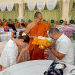 Khemanit Jamikorn Instagram - กราบมุฑิตาจิต เนื่องในวันคล้ายวันเกิด ท่านเจ้าคุณ พระวัชรญาณมุนี วิ. (พระอาจารย์เทียนชัย ชยทีโป)ค่ะ 🙏🏻🙏🏻🙏🏻 . . . @saksoonthorn_rise 🕊 วัดเทพสรธรรมมาราม วัดหลวงปู่สรวง จังหวัดปทุมธานี