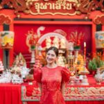 Khemanit Jamikorn Instagram - ❤️🪭🧧🐉 . . . #108ปีสีสันแห่งศรัทธา #ตรุษจีนปากน้ำโพ @kanapotofficial ❤️🐉 @julaherb เมืองปากน้ำโพ นครสวรรค์