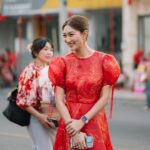 Khemanit Jamikorn Instagram - ตรุษจีนปากน้ำโพ ❤️🙏🏻🪭 เฮงๆๆๆ รวยๆๆๆนะค้า🦢✌🏻🐉🧧🪭 ขอบพระคุณพี่โจ พี่แอน และ พี่ๆทีม JULAHERBทุกท่านค่ะ🙏🏻💚 . . . #108ปีสีสันแห่งศรัทธา @mommy.pam.pam.pam @kanapotofficial 💚🧡🧡❤️🩷🩵💙💜💖 @teddyhouse_thailand @nun_sunday27 @powerthanat @memories__traveler @julaherb เมืองปากน้ำโพ นครสวรรค์