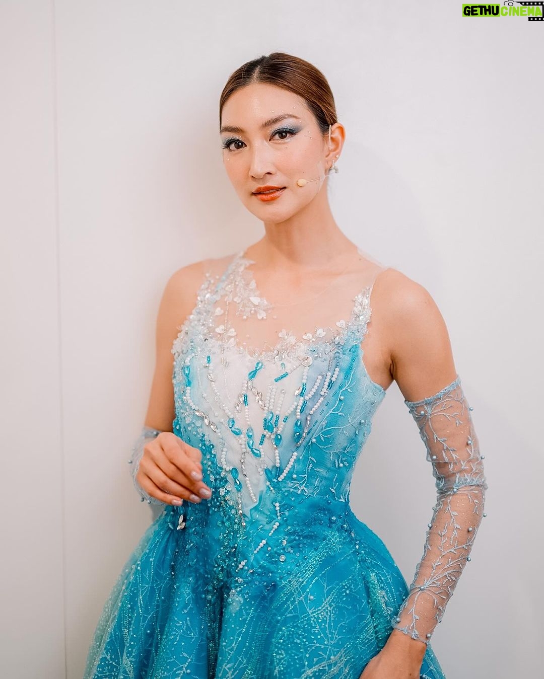 Khemanit Jamikorn Instagram - เจอกันที่ปราการเวลานะคะ 🪼🩵✨🧜🏻♀️ #ปราการเวลาthetheatre 🩵 . . . #แพนแพนเรื่องราวดีดี ป้อมพระจุลจอมเกล้า