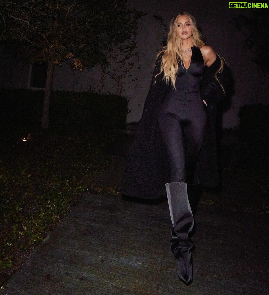 Khloé Kardashian Instagram - 🖤 🖤 sometimes I put these emojis instead of words because my words aren’t very kind all the time. Today I feel like slapping someone. So take the emoji instead 🖤 namaste Boots @goodamerican Jumpsuit @skims
