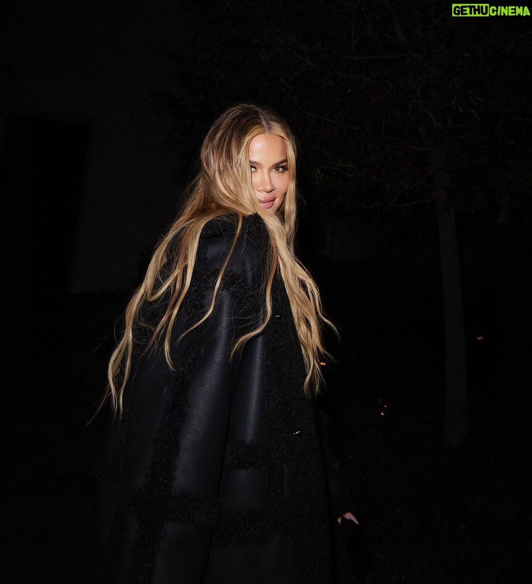 Khloé Kardashian Instagram - 🖤 🖤 sometimes I put these emojis instead of words because my words aren’t very kind all the time. Today I feel like slapping someone. So take the emoji instead 🖤 namaste Boots @goodamerican Jumpsuit @skims