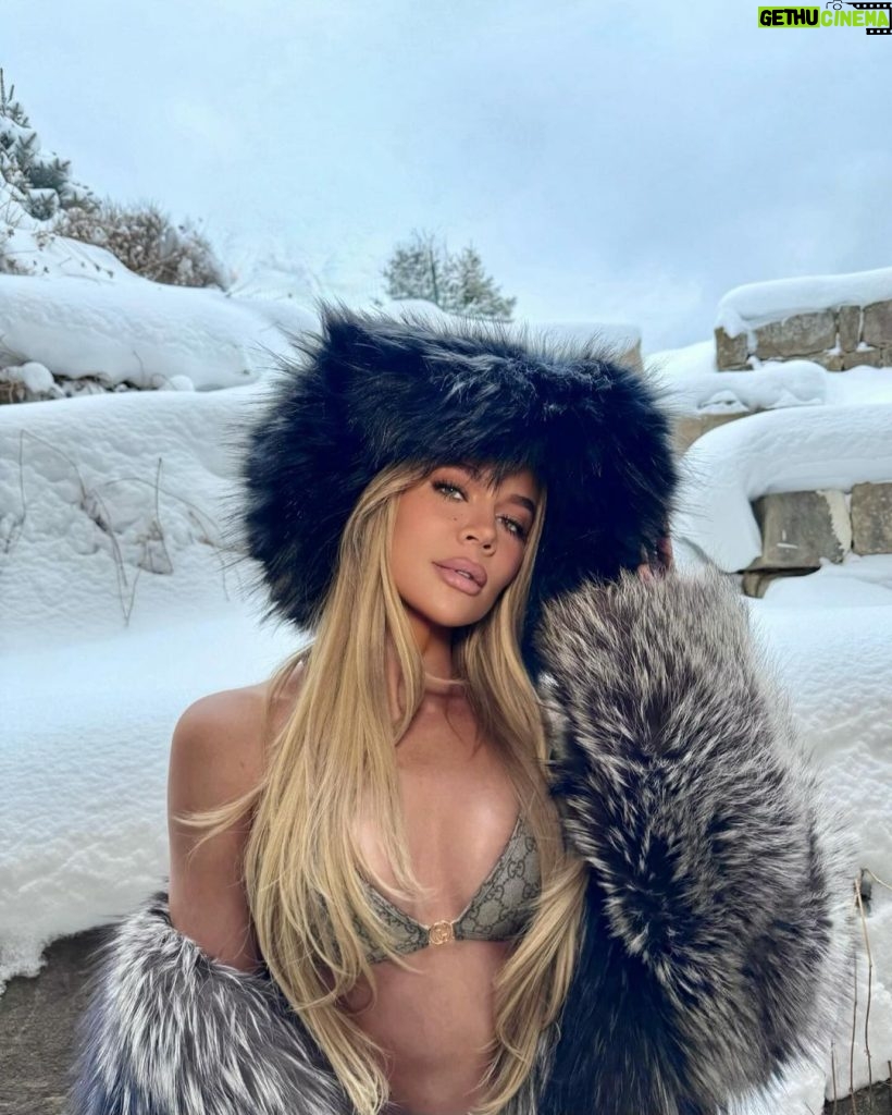 Khloé Kardashian Instagram - It’s giving mob wife vibes…. Faux mob wife of course