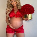 Khloë Terae Instagram - POV you’ve been growing your valentine for 9 months and it’s almost time for her to make her appearance ❣️🥰💌 @fashionnova Los Angeles, California