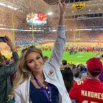 Khloë Terae Instagram - Super Bowl SPAM 🏈❣️✨ Sadly missing my first Super Bowl in ten years this year but can’t wait to watch the game and eat all the foodsssss 🍕🍗🥩🍔🌭 Las Vegas, Nevada