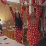 Khloë Terae Instagram - Totally surprised by my Valentine @bre_tiesi 💌👸🏻👸🏼❤️‍🔥 Special thanks to: Appetizers @chicbitescatering Flowers @lafleureclose Balloons @magicparty_la Sweets @chocolatedelightsbyrima Onesies @tipsyelves Dinner dress @bumpsuit Set up @pritynpinkproductions Malibu Beach Inn