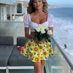 Khloë Terae Instagram - do you remember when you prayed for everything you have now? ✨ #grateful #thankful #blessed #throwback 💐🌊 what do we think of the darker blonde?! Malibu Beach