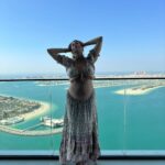Khloë Terae Instagram - Dancing to the beat of our own hearts 🫶🏼✨ Dubai, United Arab Emirates