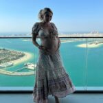 Khloë Terae Instagram - Dancing to the beat of our own hearts 🫶🏼✨ Dubai, United Arab Emirates