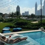 Khloë Terae Instagram - Relaxing into my 30th week of pregnancy 🤍✨💐 #30weeks One&Only The Palm Dubai