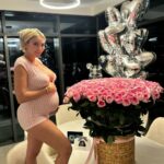 Khloë Terae Instagram - Love at first sight 🎀💐💕✨ @fashionnova “Sleepy dayz romper in size M” #30weeks Dubai, United Arab Emirates