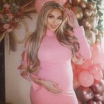 Khloë Terae Instagram - Baby Ocean’s Sprinkle ✨Thank you for having us @babylist 🎀 planned by @beebizyofficial shot by @thefelixfoxx @videoby.felix glam @makeupgayane1 hair @peterhairbh Babylist Beverly Hills