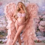 Khloë Terae Instagram - Happiness is carrying the whole universe inside of you 👼🏻🎀🪽 photography by the one & only @alloriawinterphotography Los Angeles, California