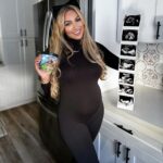 Khloë Terae Instagram – Half way there, baby! 🍦🖤🤰🏼

#Halfbaked #pregnancy #20weeks Los Angeles, California