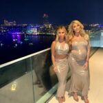 Khloë Terae Instagram - Welcome to 2024 🖤✨👸🏼 Can’t wait to meet the best thing that ever happened to me in 2024 🥹🙏🏼🤍 #30weeks #NYE #dubai Dubai, United Arab Emirates