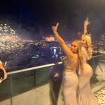 Khloë Terae Instagram - Welcome to 2024 🖤✨👸🏼 Can’t wait to meet the best thing that ever happened to me in 2024 🥹🙏🏼🤍 #30weeks #NYE #dubai Dubai, United Arab Emirates