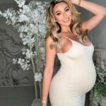 Khloë Terae Instagram - This comfy dress hugs all my curves in the right places! 🫶🏼 @fashionnova “Ajay maxi dress in ivory” wearing Medium #novababe