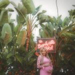 Khloë Terae Instagram - Queen & Princess of Beverly Hills 👸🏼💕🌴 Beverly Hills Hotel