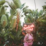 Khloë Terae Instagram - Queen & Princess of Beverly Hills 👸🏼💕🌴 Beverly Hills Hotel