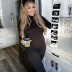 Khloë Terae Instagram – Half way there, baby! 🍦🖤🤰🏼

#Halfbaked #pregnancy #20weeks Los Angeles, California