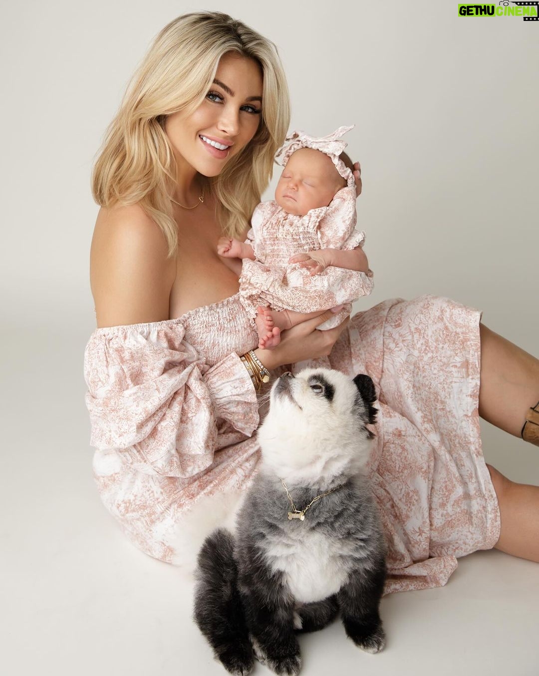 Khloë Terae Instagram - My sun, my moon, & all of my stars 💓✨ #OceanRose Los Angeles, California