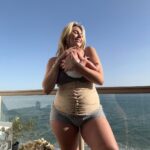 Khloë Terae Instagram - Postpartum dump 🫶🏼 feeling so loved & supported in my newborn bubble Special thank you to @bellibind for coming out to Malibu to help my recovery process “khloebind” to save 🤍 Malibu, California