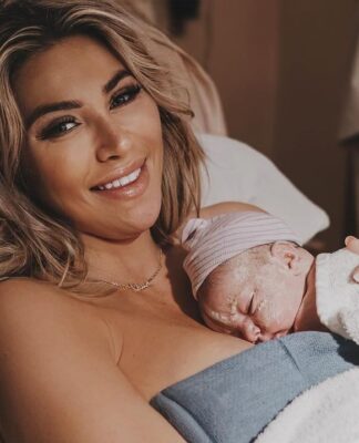 Khloë Terae's Instagram: The Top 10 Liked Photos
