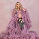 Khloë Terae Instagram - Counting down the days until my forever Valentine is here… 𝓞𝓬𝓮𝓪𝓷 𝓡𝓸𝓼𝓮 🎀 Los Angeles, California