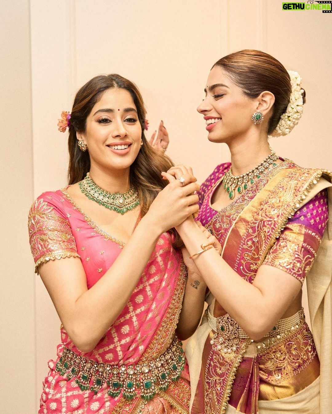 Khushi Kapoor - 347.1K Likes - 🤍💐